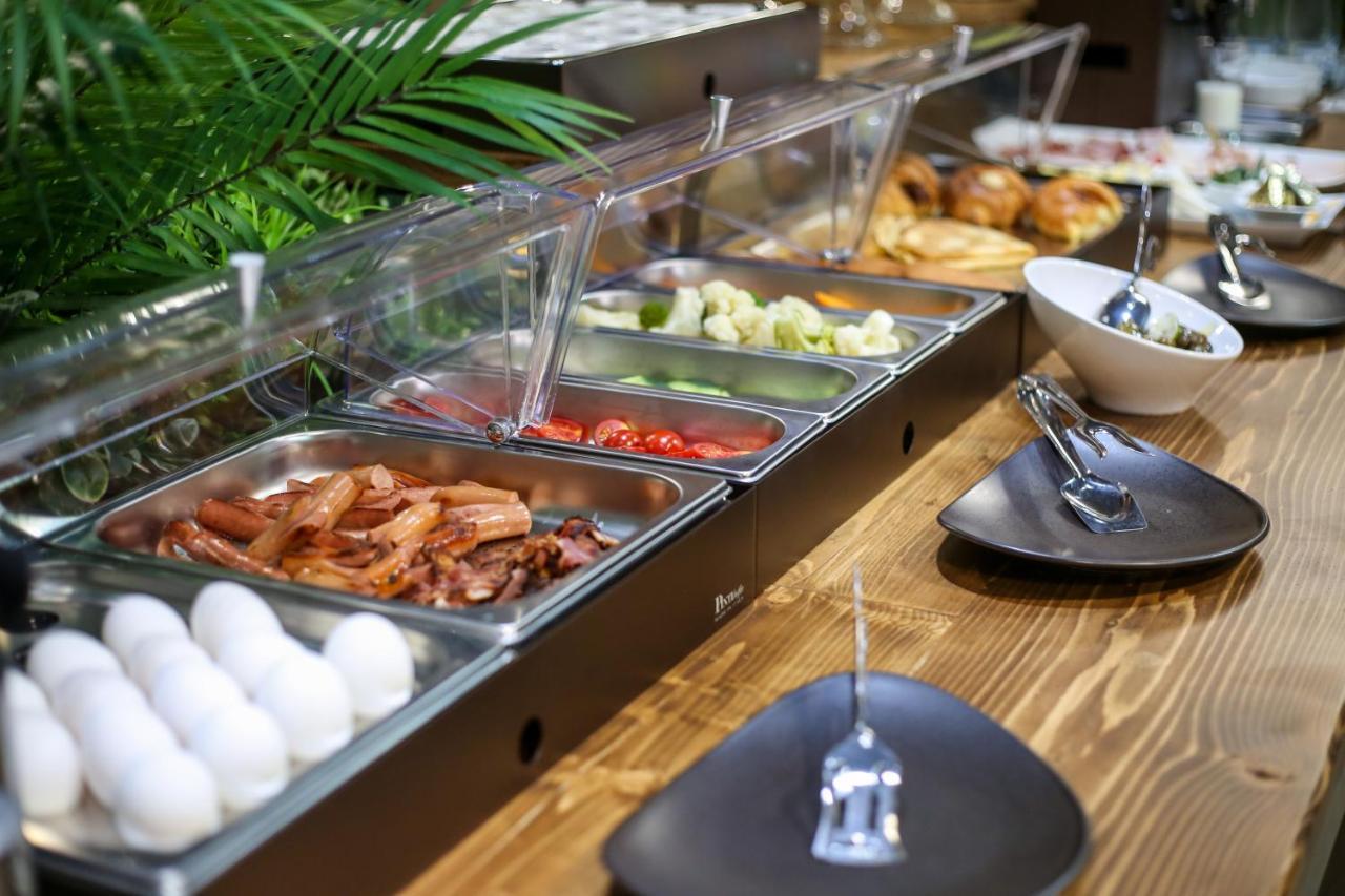 Ap Hotel Boutique Влёра Экстерьер фото
