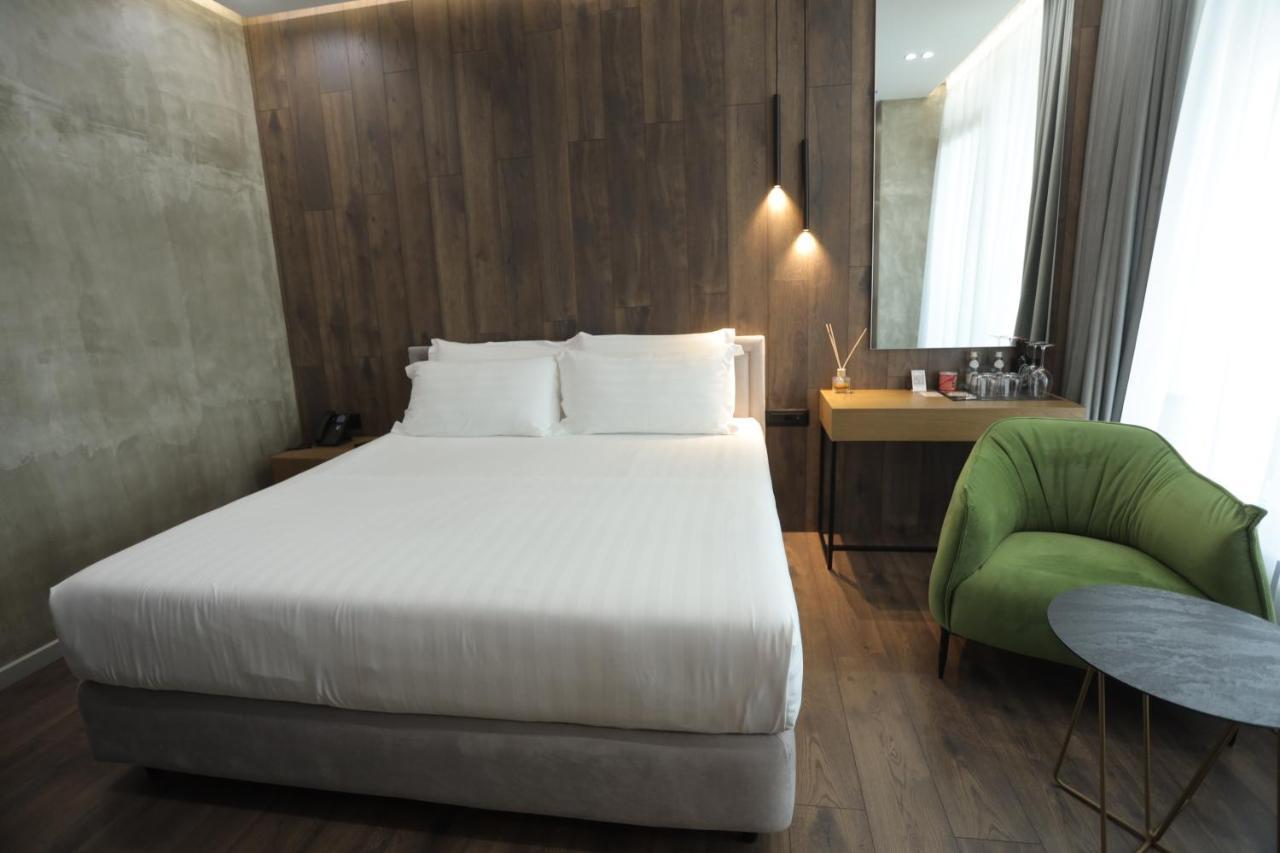 Ap Hotel Boutique Влёра Экстерьер фото