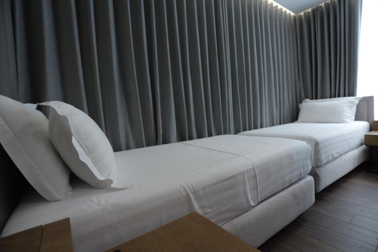 Ap Hotel Boutique Влёра Экстерьер фото