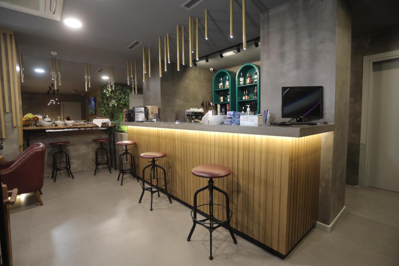 Ap Hotel Boutique Влёра Экстерьер фото