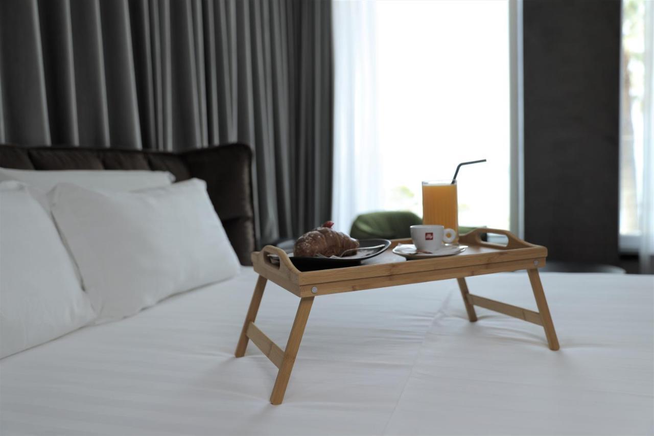 Ap Hotel Boutique Влёра Экстерьер фото