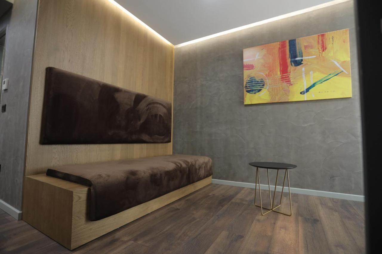 Ap Hotel Boutique Влёра Экстерьер фото