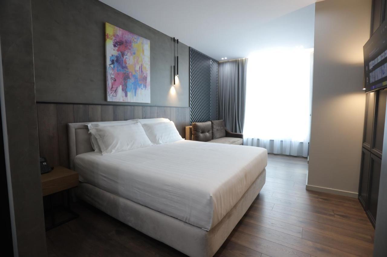 Ap Hotel Boutique Влёра Экстерьер фото